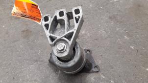 Used Engine mount Volkswagen Transporter T5 2.0 TDI DRF Price on request offered by Autodemontage Joko B.V.