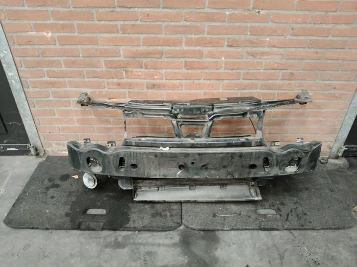 Begagnade Front Volkswagen Golf III Cabrio Restyling (1E7) 2.0 Pris på förfrågan erbjuds av Autodemontage Joko B.V.