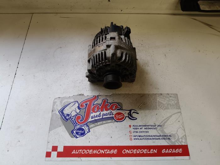 Usagé Dynamo Volkswagen Golf III Cabrio Restyling (1E7) 2.0 Prix sur demande proposé par Autodemontage Joko B.V.