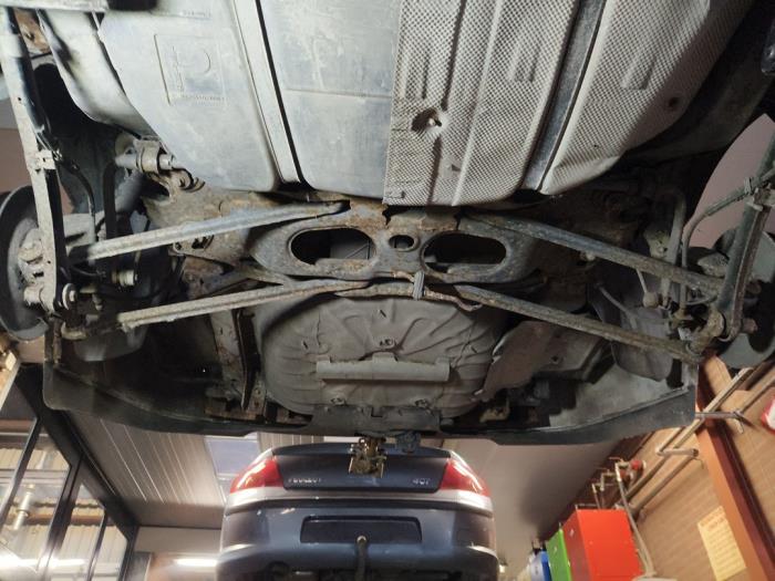 Used Subframe Ford Mondeo III 1.8 16V Price on request offered by Autodemontage Joko B.V.