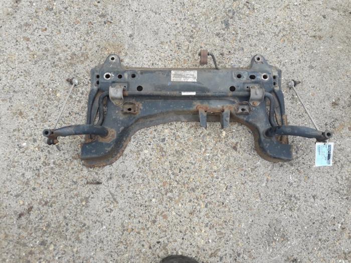 Usados Subchasis Ford Fiesta 5 (JD/JH) 1.25 16V Precio de solicitud ofrecido por Autodemontage Joko B.V.
