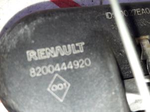 Däcktryckssensor från en Renault Grand Scénic II (JM) 1.9 dCi 120 2005