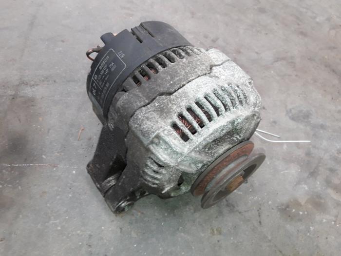 Used Dynamo Peugeot 106 II 1.0 Price on request offered by Autodemontage Joko B.V.
