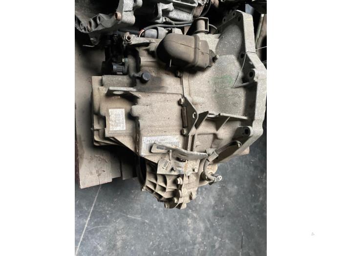 Gebrauchte Getriebe Renault Espace (JE) 2.2 dT 12V Preis auf Anfrage angeboten von Autodemontage Joko B.V.