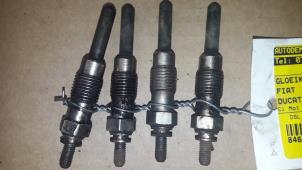 Used Glow plug Fiat Ducato (230/231/232) 1.9 D Price on request offered by Autodemontage Joko B.V.