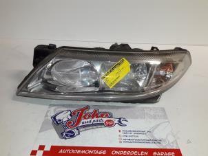 Used Headlight, left Renault Laguna II Grandtour (KG) 1.9 dCi 100 Price on request offered by Autodemontage Joko B.V.