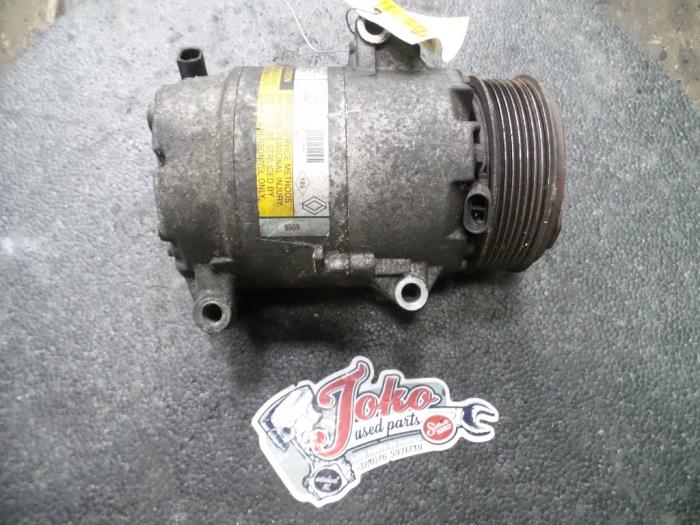 Air conditioning pump from a Renault Espace (JK) 2.2 dCi 16V 2003