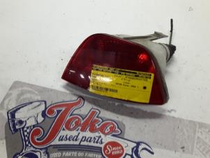 Used Rear fog light Ford Focus 1 1.8 TDdi Price on request offered by Autodemontage Joko B.V.