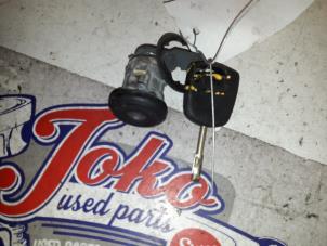 Used Door lock cylinder, right Ford Ka I 1.3i Price on request offered by Autodemontage Joko B.V.