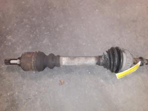 Used Front drive shaft, left Citroen Xsara Break (N2) 2.0 HDi Price on request offered by Autodemontage Joko B.V.