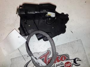 Used Rear door mechanism 4-door, right BMW 3 serie Touring (E46/3) 318d 16V Price on request offered by Autodemontage Joko B.V.
