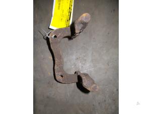 Used Rear brake calliperholder, left Audi A3 (8L1) 1.9 TDI 110 Price on request offered by Autodemontage Joko B.V.