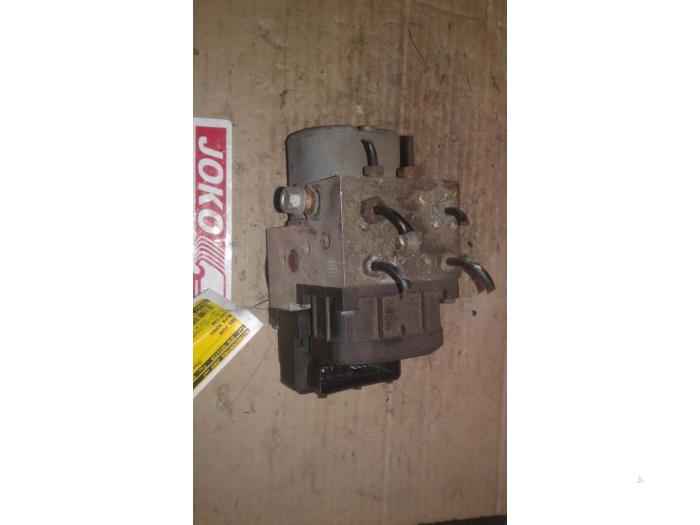 Usagé Pompe ABS Alfa Romeo 146 (930B) 1.4 Twin Spark 16V Prix sur demande proposé par Autodemontage Joko B.V.
