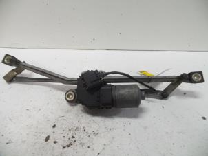 Used Wiper mechanism Ford Mondeo III Wagon 1.8 16V Price on request offered by Autodemontage Joko B.V.