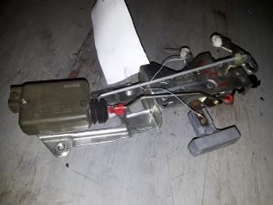 Used Sliding door lock mechanism, right Renault Master II (JD) 2.8 dTi Price on request offered by Autodemontage Joko B.V.