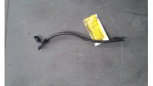 Used Oil dipstick Renault Espace (JE) 2.2 dT 12V Price on request offered by Autodemontage Joko B.V.