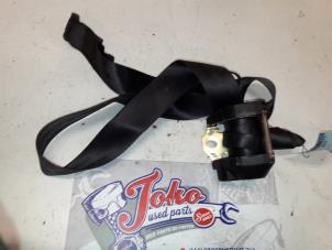 Used Rear seatbelt, right Peugeot 306 Break (7E) 1.6i XR,XT,ST Price on request offered by Autodemontage Joko B.V.