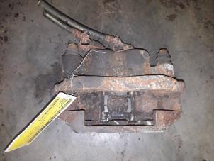 Used Front brake calliper, left Renault Master II (JD) 2.8 dTi Price on request offered by Autodemontage Joko B.V.