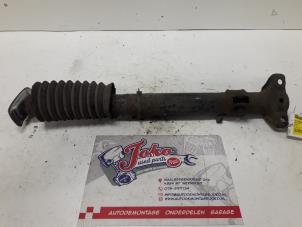 Used Front shock absorber rod, right Mercedes 190 (W201) 2.0 E Price on request offered by Autodemontage Joko B.V.