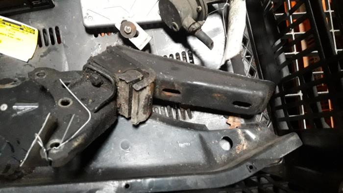Used Engine mount Volkswagen Golf I Cabrio (155) 1.8 i Kat. Price on request offered by Autodemontage Joko B.V.