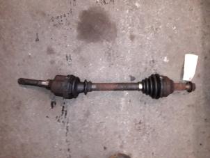Used Front drive shaft, left Ford Mondeo III 2.0 16V Price on request offered by Autodemontage Joko B.V.