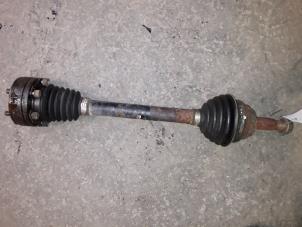 Used Front drive shaft, left Volkswagen Lupo (6X1) 1.0 MPi 50 Price on request offered by Autodemontage Joko B.V.