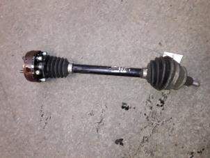 Used Front drive shaft, right Volkswagen Lupo (6X1) 1.0 MPi 50 Price on request offered by Autodemontage Joko B.V.