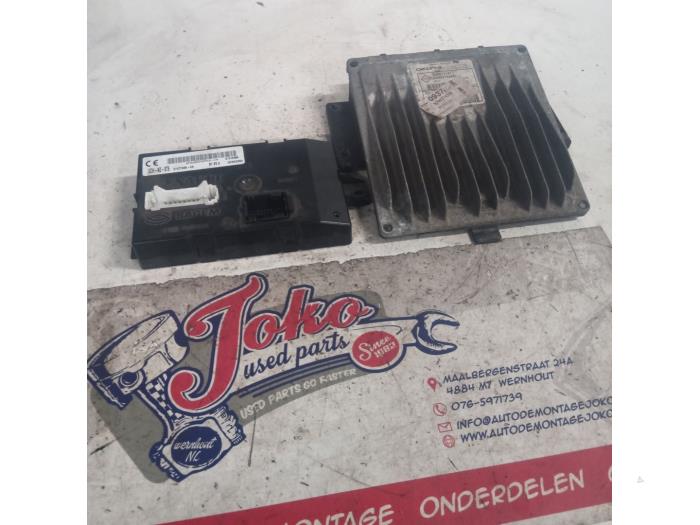 Used Engine management computer Renault Kangoo (KC) 1.5 dCi 80 Price on request offered by Autodemontage Joko B.V.