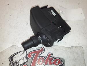 Used Wiper switch Renault Clio III (BR/CR) 1.2 16V 65 Price on request offered by Autodemontage Joko B.V.