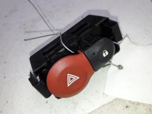 Used Panic lighting switch Renault Clio III (BR/CR) 1.2 16V 65 Price on request offered by Autodemontage Joko B.V.