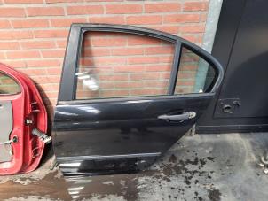 Used Rear door 4-door, left BMW 3 serie (E46/4) 320d 16V Price on request offered by Autodemontage Joko B.V.