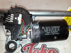 Used Front wiper motor BMW 3 serie (E46/4) 320d 16V Price on request offered by Autodemontage Joko B.V.