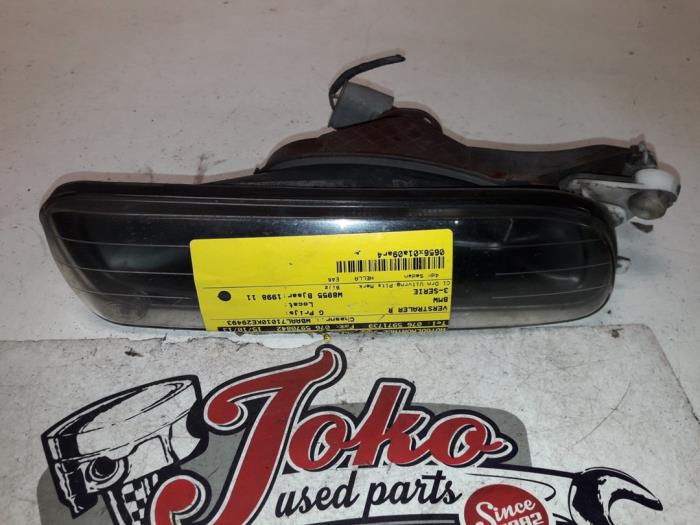 Używane Halogen prawy BMW 3 serie (E46/4) 320d 16V Cena na żądanie oferowane przez Autodemontage Joko B.V.