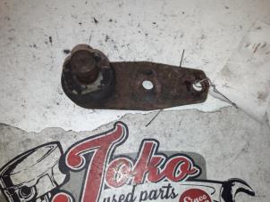 Used Steering knuckle ball joint Renault Kangoo (KC) 1.2 Price on request offered by Autodemontage Joko B.V.