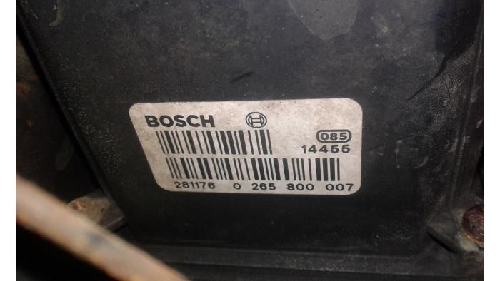 Begagnade ABS-pump Ford Mondeo III 2.0 16V Pris på förfrågan erbjuds av Autodemontage Joko B.V.