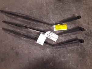 Used Rear wiper arm Peugeot 205 II (20A/C) 1.1 XE,GE,XL,GL,XR,GR Price on request offered by Autodemontage Joko B.V.