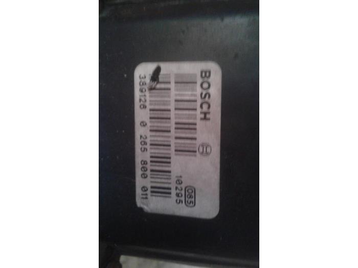Używane Pompa ABS Peugeot 807 2.0 HDi FAP Cena na żądanie oferowane przez Autodemontage Joko B.V.