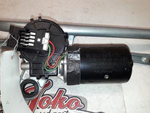 Used Front wiper motor BMW 3 serie (E46/4) 316i Price on request offered by Autodemontage Joko B.V.