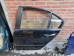 Used Rear door 4-door, left BMW 3 serie (E46/4) 316i Price on request offered by Autodemontage Joko B.V.