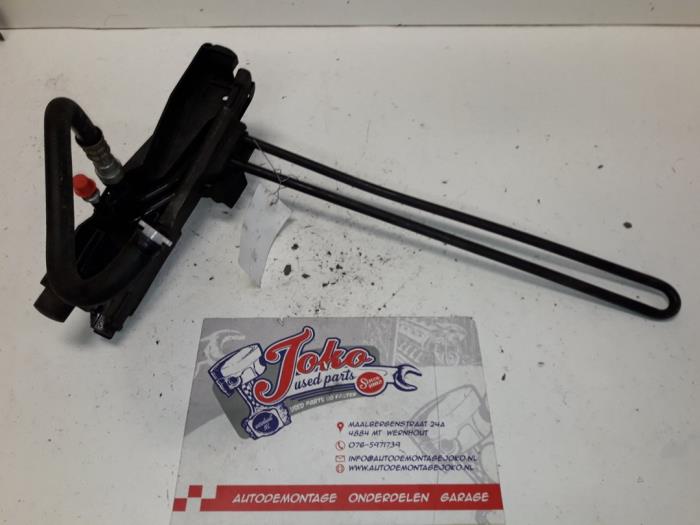 Gebrauchte Ölkühler BMW 3 serie (E46/4) 316i Preis auf Anfrage angeboten von Autodemontage Joko B.V.