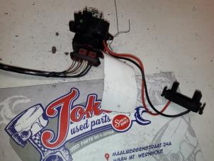 Used Heater resistor Renault Clio II (BB/CB) 1.4 Price on request offered by Autodemontage Joko B.V.