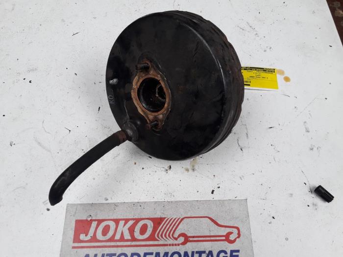 Usagé Assistant de freinage Toyota Yaris (P1) 1.0 16V VVT-i Prix sur demande proposé par Autodemontage Joko B.V.