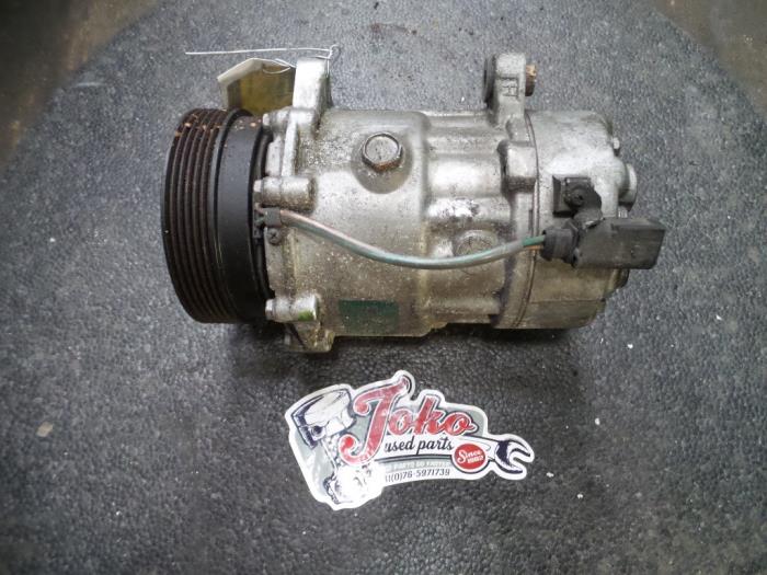 Usagé Pompe clim Volkswagen Bora (1J2) 1.9 TDI 115 Prix sur demande proposé par Autodemontage Joko B.V.