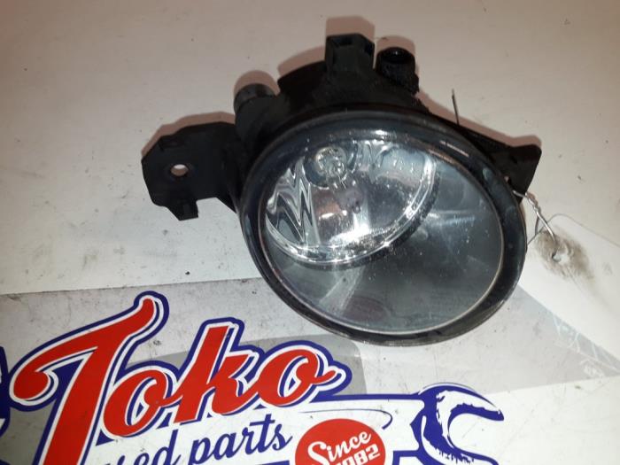 Używane Halogen lewy Renault Laguna II Grandtour (KG) 1.9 dCi 100 Cena na żądanie oferowane przez Autodemontage Joko B.V.