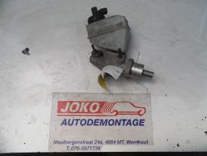 Used Master cylinder Renault Clio II (BB/CB) 1.4 16V Price on request offered by Autodemontage Joko B.V.