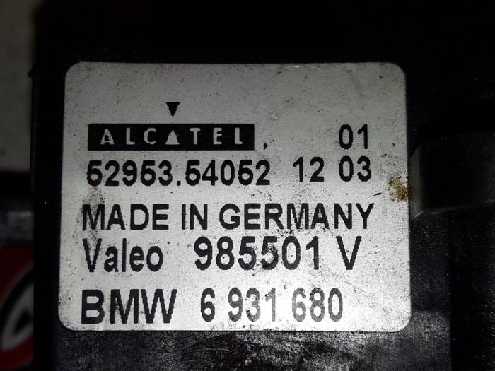 Resistencia de calefactor de un BMW 3 serie (E46/4) 320d 16V 1998