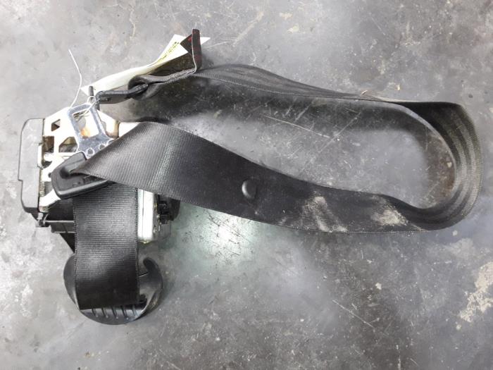 Front seatbelt, left from a Seat Toledo (1M2) 1.9 TDI 110 2001