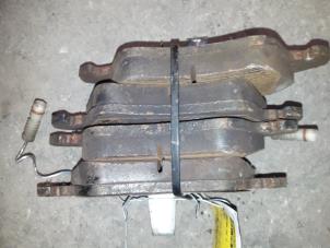 Used Front brake pad Volkswagen LT II 2.5 TDi Price on request offered by Autodemontage Joko B.V.