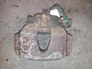 Used Front brake calliper, left Renault Espace (JK) 2.2 dCi 16V Price on request offered by Autodemontage Joko B.V.