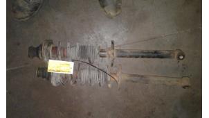 Used Shock absorber kit Volkswagen Golf III (1H1) 1.6 i Price on request offered by Autodemontage Joko B.V.